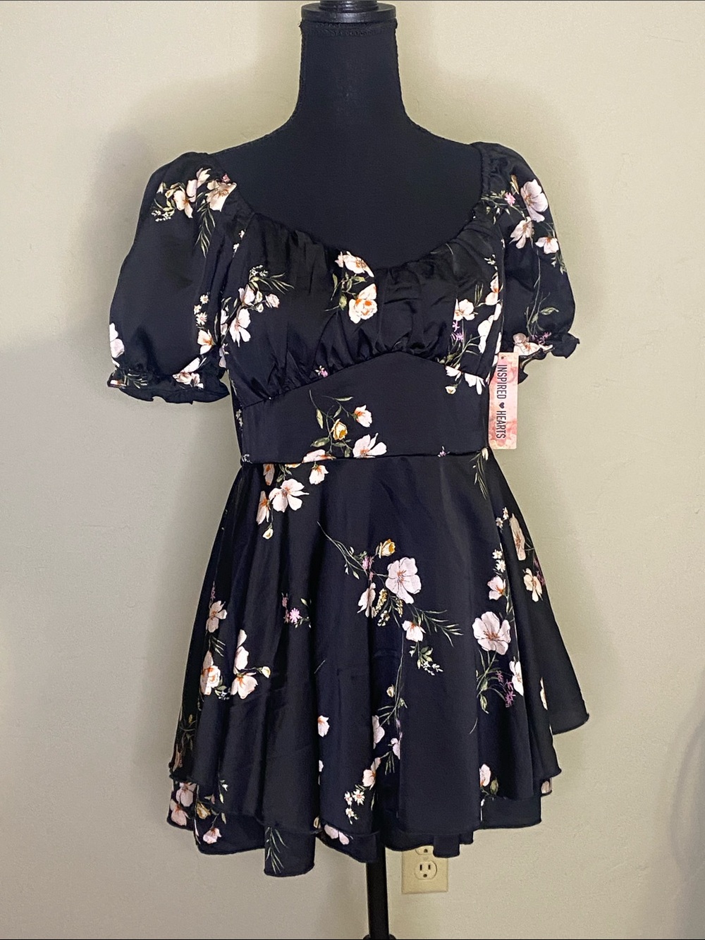 NWT Inspired ♥️ Hearts Romper Dress Size L